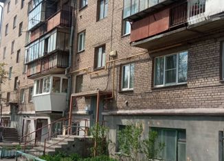 Продается 1-комнатная квартира, 30.2 м2, Магнитогорск, улица Панькова, 2