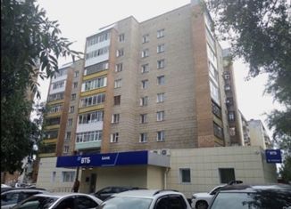 Продается трехкомнатная квартира, 60 м2, Томск, улица Льва Толстого, 83