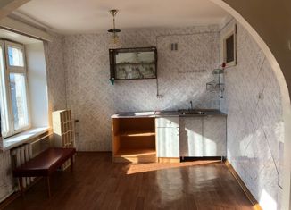 Продается 4-ком. квартира, 62 м2, Ставропольский край, улица Гагарина, 117