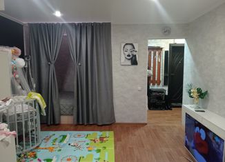 Продается 1-ком. квартира, 36 м2, Менделеевск, улица Чоловского, 8