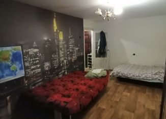 Продаю 1-ком. квартиру, 32.7 м2, Тольятти, улица Победы, 72, Центральный район