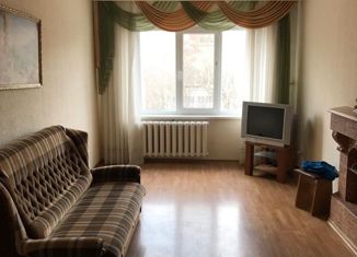 Продам трехкомнатную квартиру, 60 м2, Симферополь, улица Героев Сталинграда, 13, Железнодорожный район