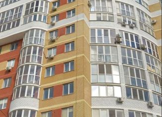 Продажа 3-ком. квартиры, 103 м2, Оренбургская область, Ленинградская улица, 82