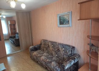 Продам двухкомнатную квартиру, 44 м2, Хабаровск, улица Гамарника, 49