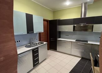 Продаю 3-ком. квартиру, 118 м2, Москва, улица Шаболовка, 23к2, улица Шаболовка