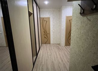 Продажа 4-комнатной квартиры, 60 м2, село Белогорье, улица Мухина, 144А