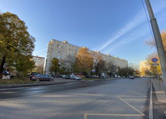 Продаю 3-ком. квартиру, 57.8 м2, Москва, Шоссейная улица, 60, станция Депо