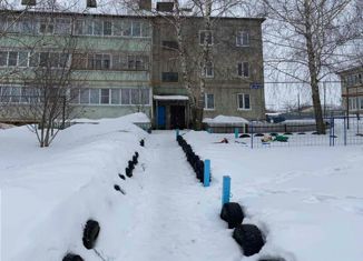 Трехкомнатная квартира на продажу, 58.5 м2, село Гагино, Южная улица, 39