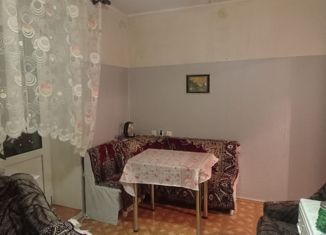 Продается двухкомнатная квартира, 69 м2, село Глинищево, Школьная улица, 1