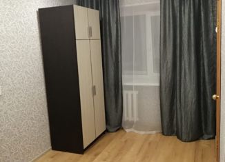 Продаю 2-комнатную квартиру, 42 м2, Кировск, проспект Ленина, 26