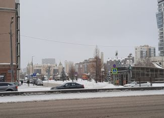 Продаю двухкомнатную квартиру, 65 м2, Казань, улица Нурсултана Назарбаева, 9/2, Приволжский район