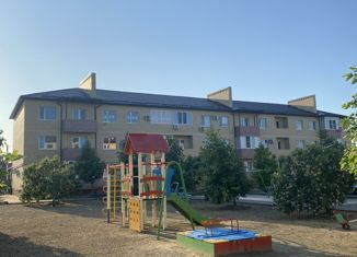 Продаю 2-комнатную квартиру, 52 м2, станица Динская, улица Ивана Франко, 44