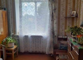 Продается 3-комнатная квартира, 60.6 м2, посёлок городского типа Кесова Гора, Старовокзальная улица, 4А