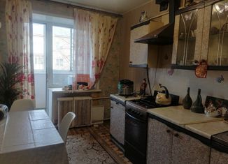 Продажа 3-ком. квартиры, 65.5 м2, поселок городского типа Орша, Юбилейная улица, 2