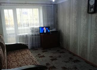 Продаю 1-ком. квартиру, 30 м2, Ртищево, улица Победы, 2