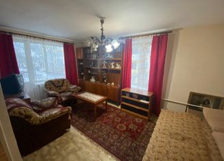 Продаю 1-ком. квартиру, 30.5 м2, Кингисепп, проспект Карла Маркса, 32