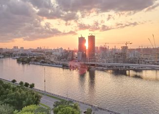 Продаю трехкомнатную квартиру, 98 м2, Москва, Нагатинская набережная, 14к1, метро Коломенская