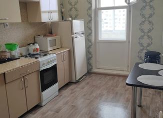 Продаю 1-комнатную квартиру, 39.2 м2, Набережные Челны, улица Сергея Максютова, 7