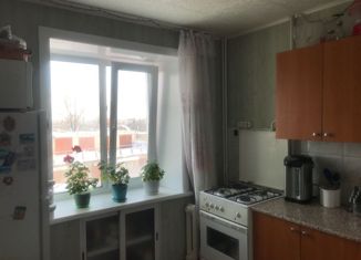 Продам 4-комнатную квартиру, 87 м2, рабочий посёлок Заветы Ильича, Приморский бульвар, 9