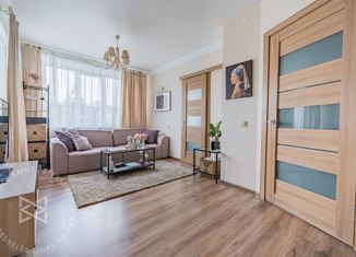 Продам 1-ком. квартиру, 30 м2, Санкт-Петербург, шоссе Революции, 37к1, шоссе Революции