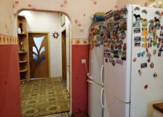 Продается четырехкомнатная квартира, 94.8 м2, Ейск, Октябрьская улица, 288