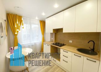 Продажа двухкомнатной квартиры, 42.9 м2, Омск, проспект Менделеева, 33