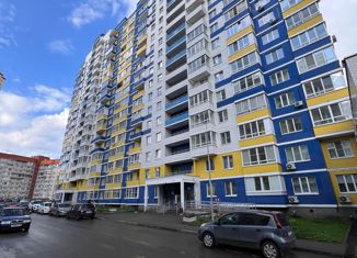 Продаю 1-ком. квартиру, 37 м2, Ижевск, Советская улица, 45