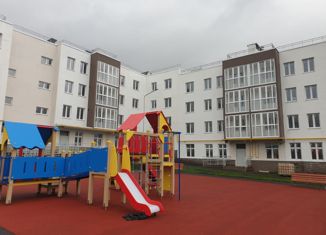 Продам 2-ком. квартиру, 54 м2, село Миловка, улица Аксакова, 7