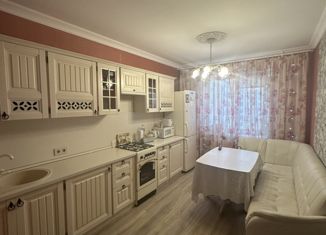 Продается однокомнатная квартира, 37 м2, Новгородская область, Завокзальная улица, 12