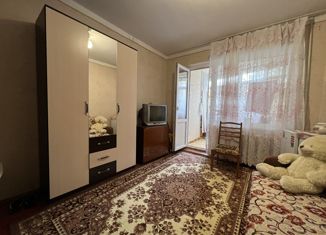 Сдам комнату, 68 м2, Симферополь, улица Маршала Жукова, 15