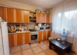 Продается 2-комнатная квартира, 55 м2, Ростов-на-Дону, улица Мильчакова, 43/166