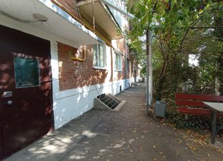 Продаю 3-ком. квартиру, 60 м2, станица Северская, улица Ленина, 43