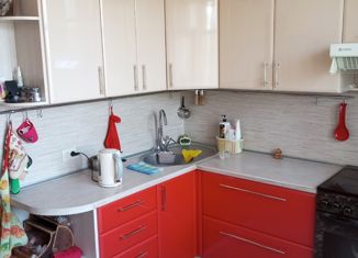 Продается 2-комнатная квартира, 55 м2, Юрга, Ленинградская улица, 46