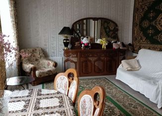 4-ком. квартира на продажу, 113.9 м2, поселок городского типа Красный Бор, Комсомольская улица, 10к1