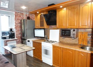 2-комнатная квартира на продажу, 60.4 м2, посёлок Красный Бор, Мирная улица, 3