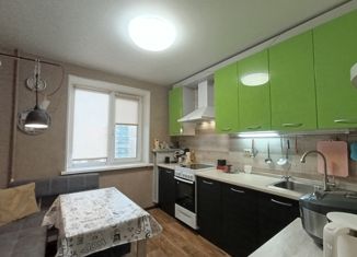 Продается 4-комнатная квартира, 81.6 м2, Пермский край, улица Восстания, 13