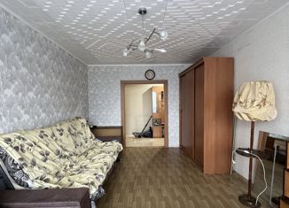 Продаю 3-ком. квартиру, 73 м2, посёлок городского типа Смоляниново, улица Маяковского, 14