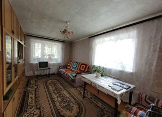 Продаю 2-ком. квартиру, 48 м2, село Патруши, Центральная улица, 11