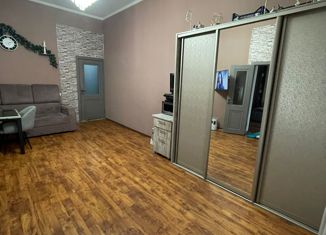 Продажа 2-ком. квартиры, 52 м2, Новочеркасск, Платовский проспект, 86