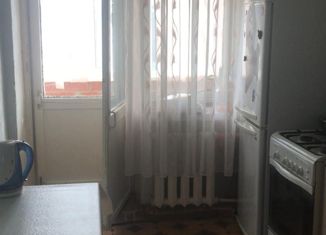 Продаю трехкомнатную квартиру, 63 м2, Болгар, улица Дзержинского, 6