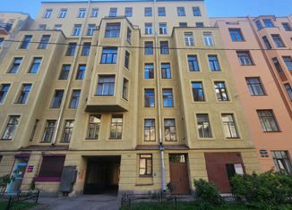 Продажа 3-ком. квартиры, 56 м2, Санкт-Петербург, метро Горьковская, Лахтинская улица, 22