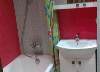 Продам 1-ком. квартиру, 38 м2, Москва, Харьковский проезд, 1к2, станция Покровское