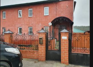 Продам дом, 203 м2, село Маминское, улица Ленина, 109