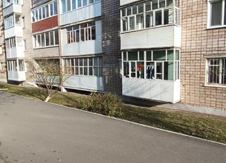 Продам 3-ком. квартиру, 62 м2, Красноуфимск, улица Ухтомского, 21