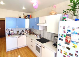 Продаю однокомнатную квартиру, 56 м2, Клин, улица Дзержинского, 22