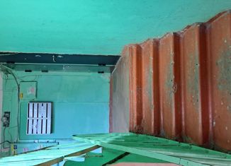 Продам трехкомнатную квартиру, 50 м2, Астрахань, улица Софьи Перовской, 109, Кировский район