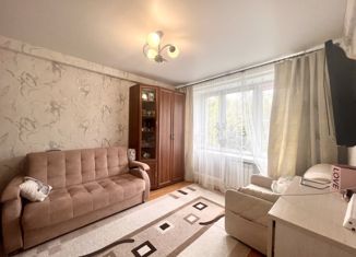 Продам 1-ком. квартиру, 31.9 м2, Санкт-Петербург, Искровский проспект, 35/38, метро Улица Дыбенко