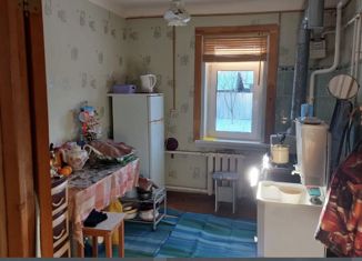 Продаю трехкомнатную квартиру, 57.8 м2, Боровск, улица 40 лет Октября, 18