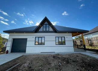 Продается дом, 180 м2, деревня Карлук, улица Михаила Тюрнева