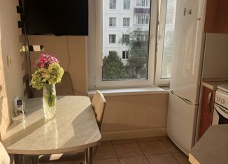 Продажа 2-ком. квартиры, 46 м2, Москва, 1-й микрорайон, 13